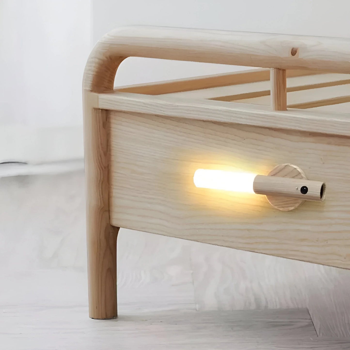 LumoGlow – Magnetic Motion Sensor Wall Light 1
