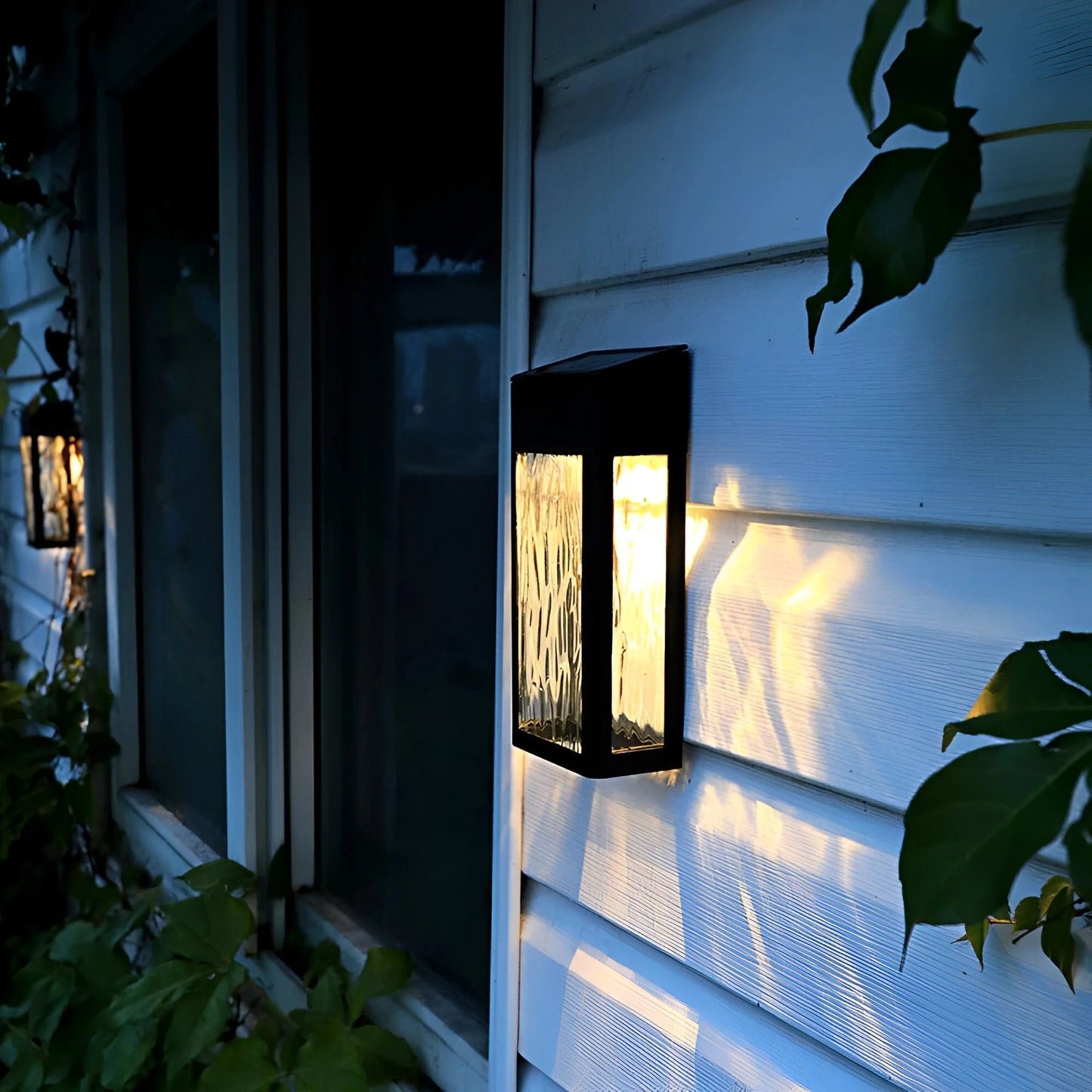 SolarGlow – Outdoor Waterproof Solar Wall Light 1