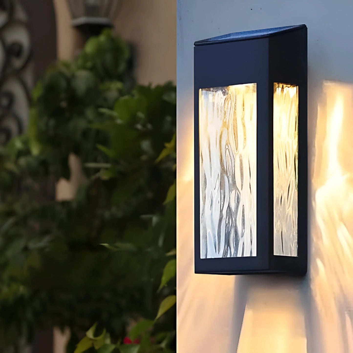 SolarGlow – Outdoor Waterproof Solar Wall Light 2