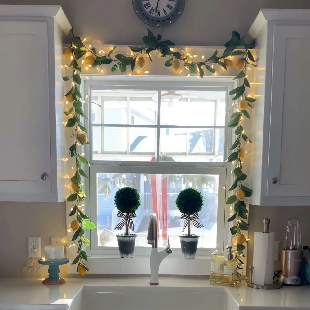 Soren – Glistening Garland with Fairy Lights