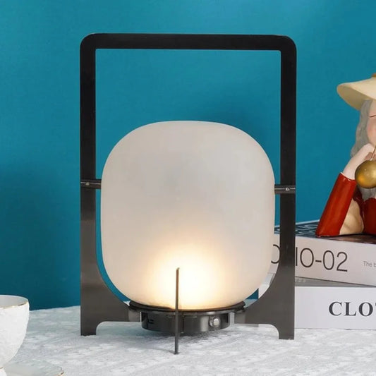 Solara – Solar Powered Outdoor Garden Lamp
