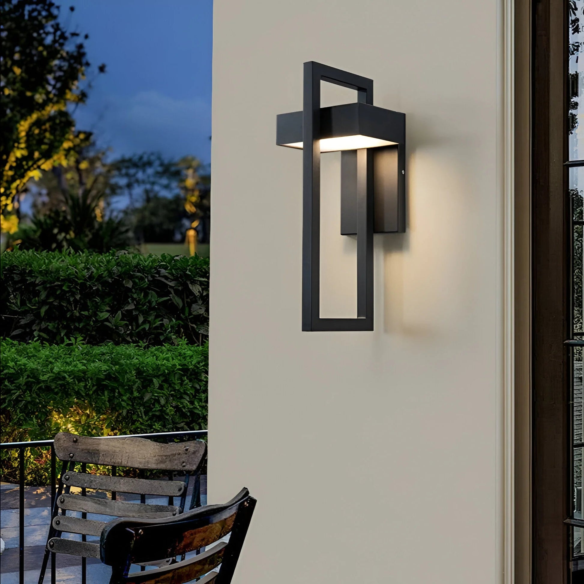 GlowCraft – WeatherProof Outdoor Wall Light 2